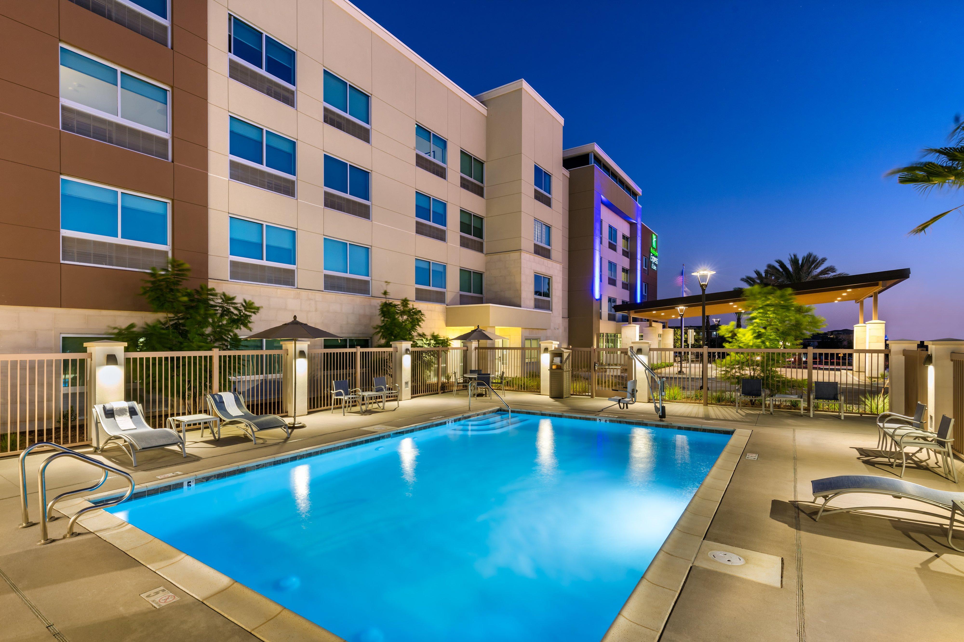 Holiday Inn Express & Suites - Moreno Valley - Riverside By Ihg Extérieur photo