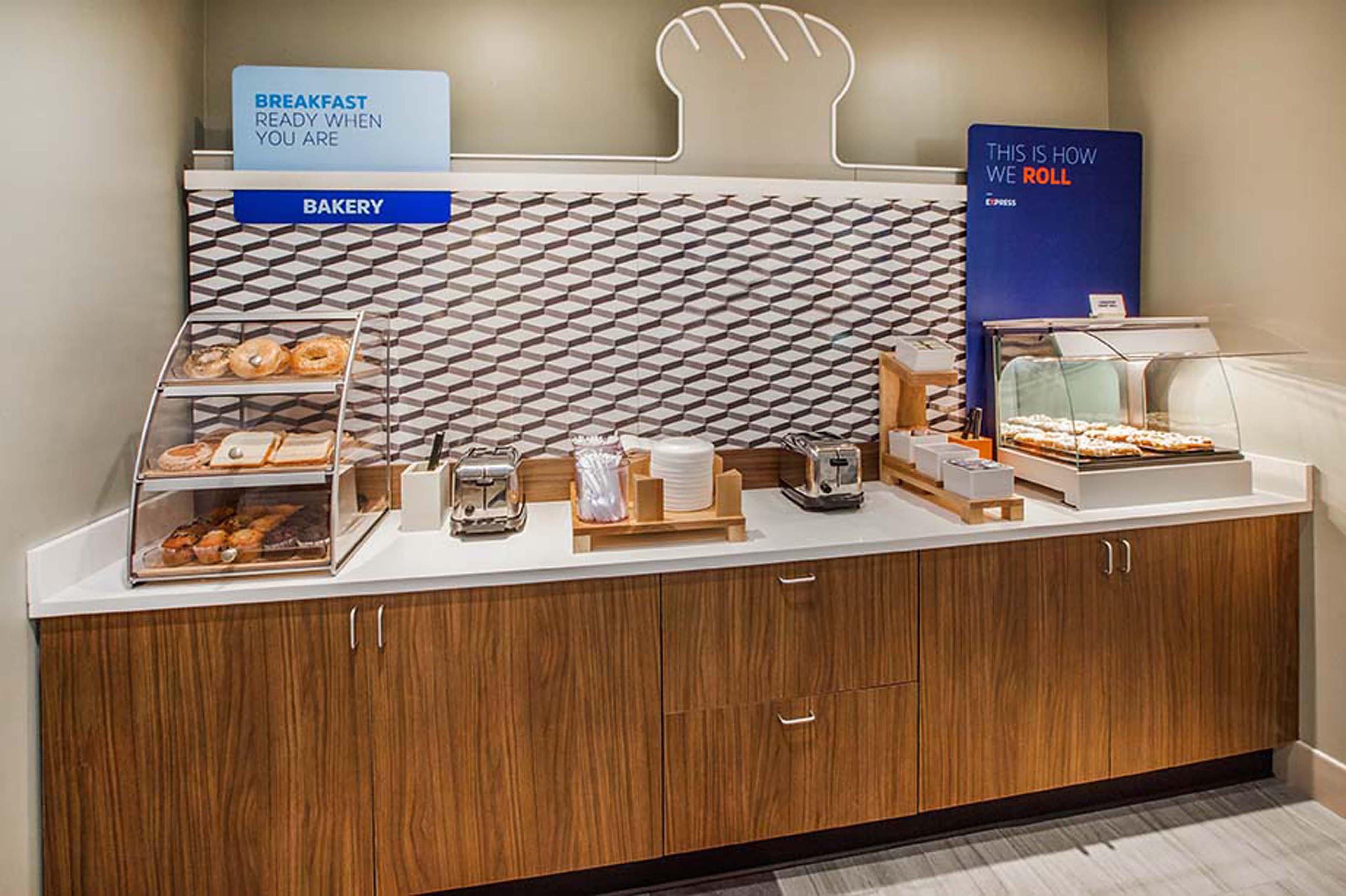 Holiday Inn Express & Suites - Moreno Valley - Riverside By Ihg Extérieur photo